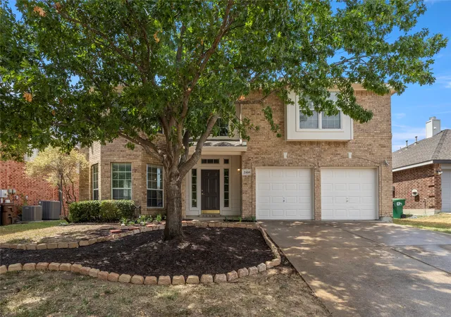 Photo 2 of Single family home for sale at 7100 Livingston Dr, Denton, TX 76210 | MLS# 21367936 | Listing updated on 2026-09-13