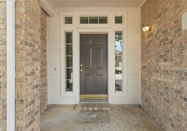Photo 3 of Single family home for sale at 7100 Livingston Dr, Denton, TX 76210 | MLS# 21367936 | Listing updated on 2026-09-13
