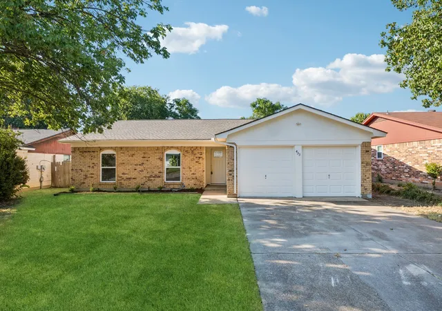 Photo 1 of Sale Pending at 453 Edwards Dr, Saginaw, TX 76179 | MLS# 21371793 | Listing updated on 2026-09-14