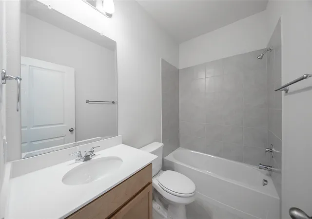 Photo 3 of Single family home for sale at 3410 Hillingdon Rd, Anna, TX 75409 | MLS# 21372162 | Listing updated on 2026-09-13