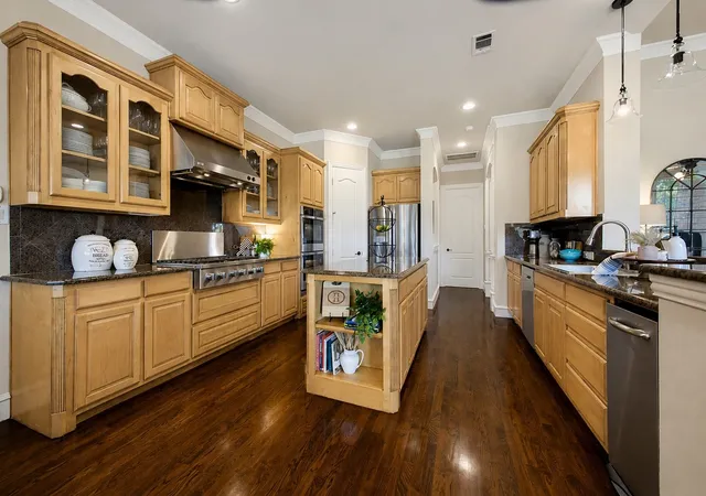 Photo 3 of Single family home for sale at 5203 Englenook Dr, Parker, TX 75002 | MLS# 21369840 | Listing updated on 2026-09-12