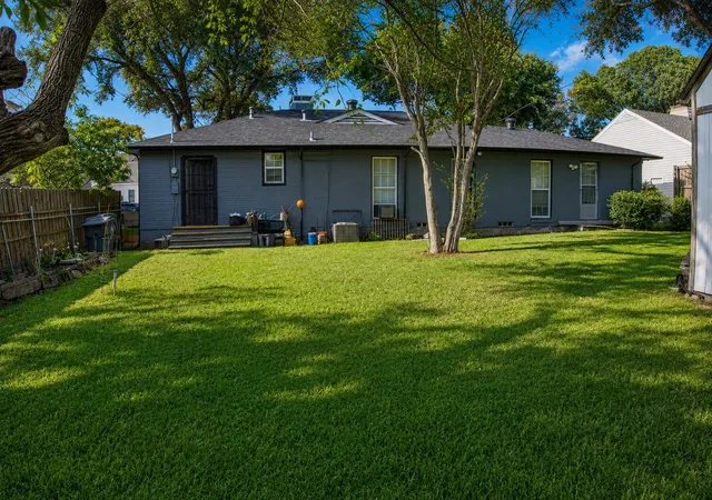 Photo 3 of Sale Pending at 5012 Wateka Dr, Dallas, TX 75209 | MLS# 21372203 | Listing updated on 2026-09-11