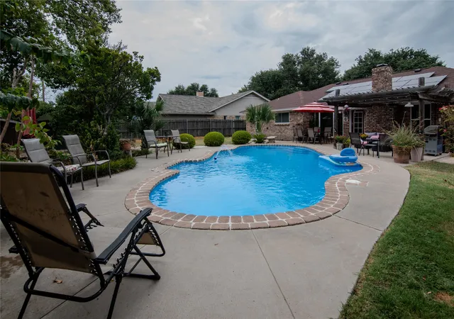 Photo 3 of Single family home for sale at 4128 Longleaf Ln, Fort Worth, TX 76137 | MLS# 21372223 | Listing updated on 2026-09-14