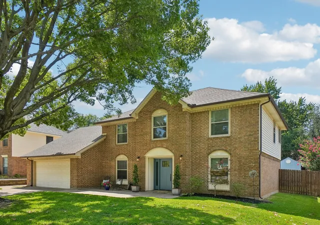Photo 3 of Single family home for sale at 3231 Summerfield Dr, Grapevine, TX 76051 | MLS# 21369756 | Listing updated on 2026-10-04