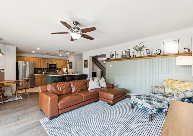 Photo 4 of Single family home for sale at 1509 Cherokee Rose Trl, Savannah, TX 76227 | MLS# 21372113 | Listing updated on 2026-09-13