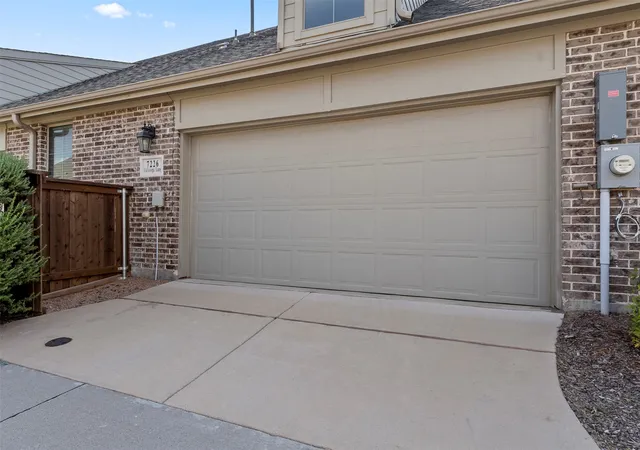 Photo 3 of Townhouse for sale at 7226 Calistoga Ln, Grand Prairie, TX 75054 | MLS# 21371648 | Listing updated on 2026-09-12
