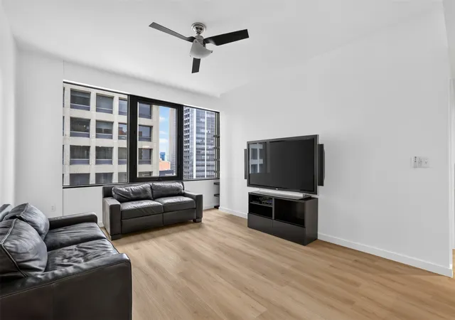 Photo 3 of Condo for sale at 1200 Main St #1708, Dallas, TX 75202 | MLS# 21350691 | Listing updated on 2026-09-12