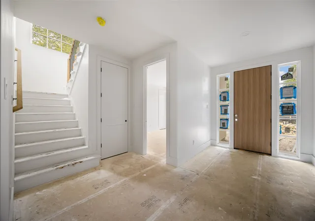 Photo 3 of Single family home for sale at 9220 Ferndale Rd, Dallas, TX 75238 | MLS# 21371209 | Listing updated on 2026-09-09
