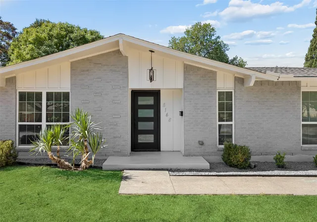 Photo 2 of Single family home for sale at 8148 Clear Springs Rd, Dallas, TX 75240 | MLS# 21371126 | Listing updated on 2026-10-20