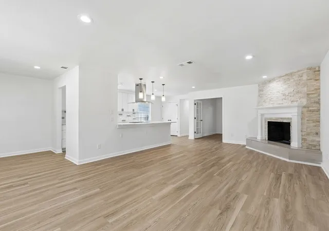Photo 3 of Single family home for sale at 8148 Clear Springs Rd, Dallas, TX 75240 | MLS# 21371126 | Listing updated on 2026-09-27