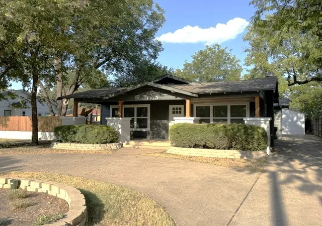 Photo 3 of Single family home for sale at 1325 Highland Ave, Abilene, TX 79605 | MLS# 21372152 | Listing updated on 2026-09-13