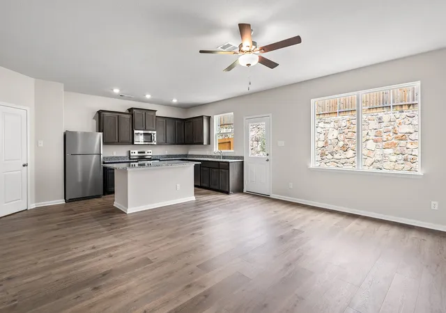 Photo 3 of Single family home for sale at 6309 Crosswood Ln, Dallas, TX 75241 | MLS# 21372452 | Listing updated on 2026-08-31