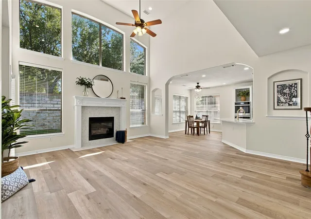 Photo 2 of Sale Pending at 2806 Butterfield Stage Rd, Highland Village, TX 75077 | MLS# 21369110 | Listing updated on 2026-09-15