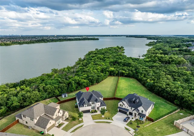 Photo 4 of Single family home for sale at 1921 Ordonez Dr, Little Elm, TX 75068 | MLS# 21370656 | Listing updated on 2026-09-14