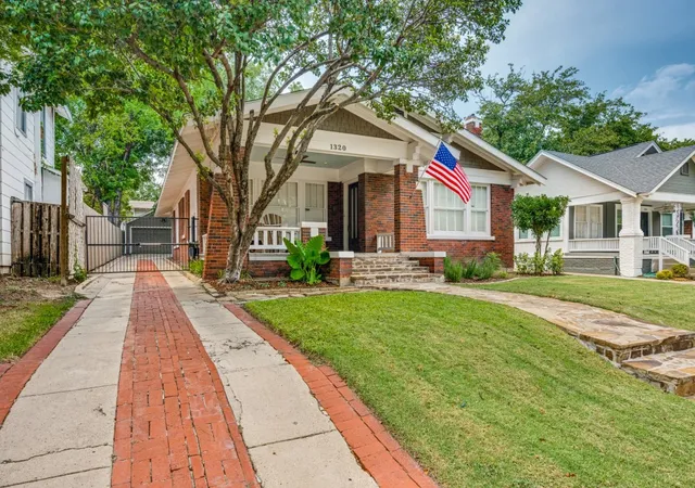Photo 2 of Sale Pending at 1320 Virginia Pl, Fort Worth, TX 76107 | MLS# 21369009 | Listing updated on 2026-09-09
