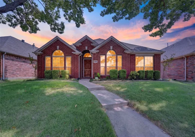 Photo 2 of Single family home for sale at 6560 Plantation Ln, Frisco, TX 75035 | MLS# 21371875 | Listing updated on 2026-09-12