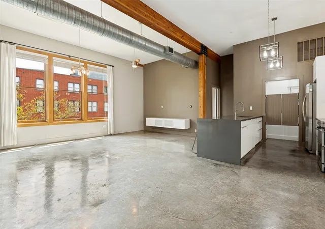 Photo 2 of Condo for sale at 2502 Live Oak St #208, Dallas, TX 75204 | MLS# 21339684 | Listing updated on 2026-09-10
