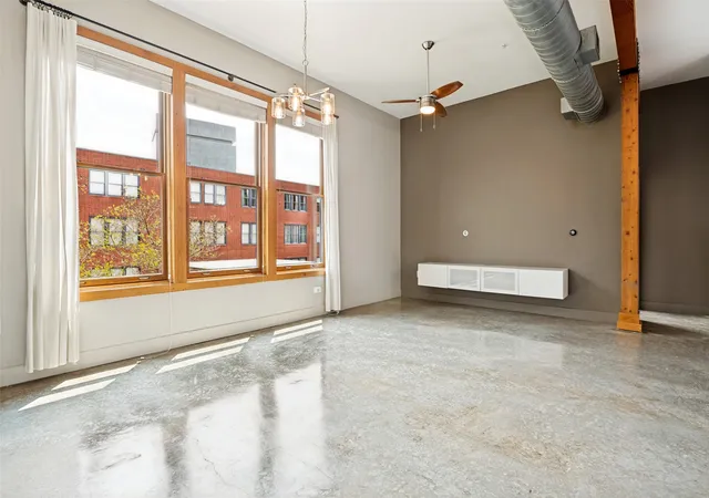 Photo 3 of Condo for sale at 2502 Live Oak St #208, Dallas, TX 75204 | MLS# 21339684 | Listing updated on 2026-09-10