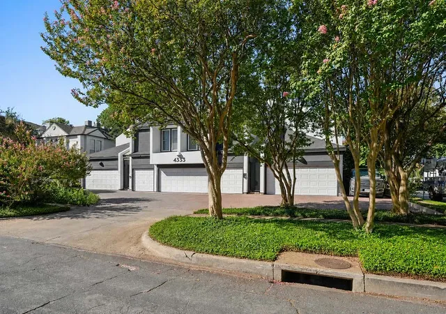 Photo 3 of Condo for sale at 4333 Bowser Ave #5, Dallas, TX 75219 | MLS# 21372621 | Listing updated on 2026-10-03