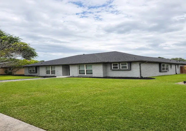 Photo 2 of Single family home for sale at 1922 Camden Wy, Carrollton, TX 75007 | MLS# 21369242 | Listing updated on 2026-09-18