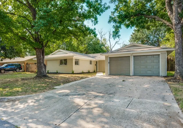 Photo 1 of Single family home for sale at 6904 Jewell Ave, Fort Worth, TX 76112 | MLS# 21372023 | Listing updated on 2026-09-12