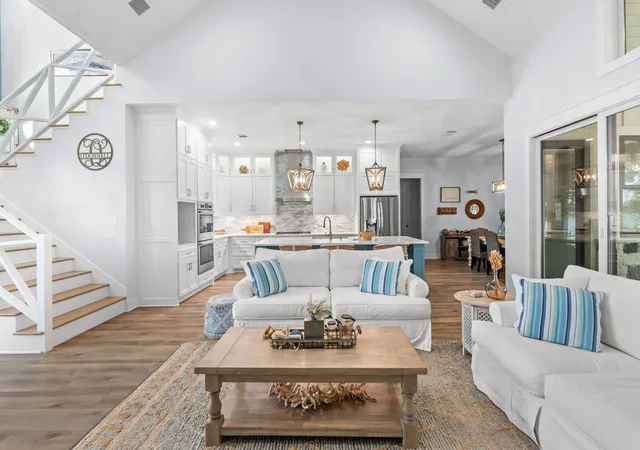 Photo 4 of Single family home for sale at 1121 The Shores Dr, Corsicana, TX 75109 | MLS# 21370795 | Listing updated on 2026-09-19