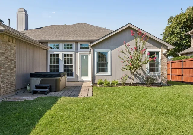 Photo 4 of Sale Pending at 2722 Covington Dr, Garland, TX 75040 | MLS# 21372063 | Listing updated on 2026-09-12