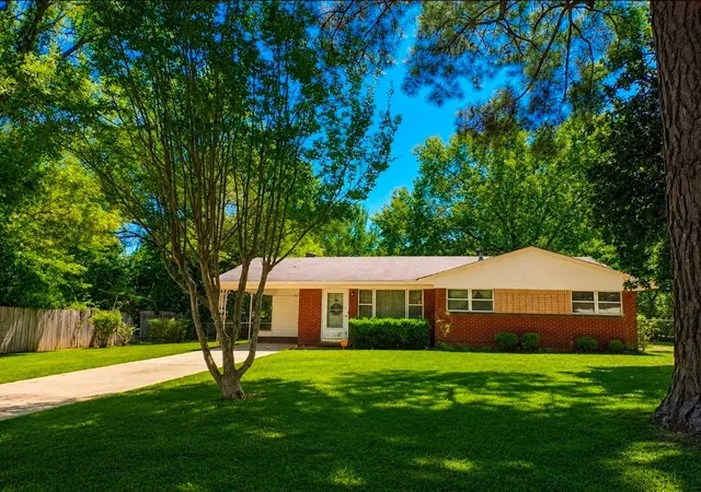 Photo 1 of Single family home for sale at 6323 Santa Monica Blvd, Shreveport, LA 71119 | MLS# 21372731 | Listing updated on 2026-09-14