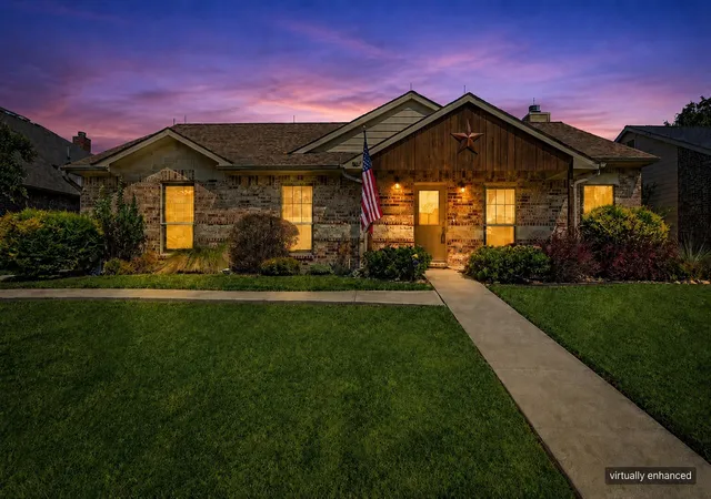 Photo 2 of Sale Pending at 8825 Davis St, Rowlett, TX 75088 | MLS# 21367101 | Listing updated on 2026-09-07