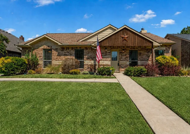 Photo 3 of Sale Pending at 8825 Davis St, Rowlett, TX 75088 | MLS# 21367101 | Listing updated on 2026-09-07
