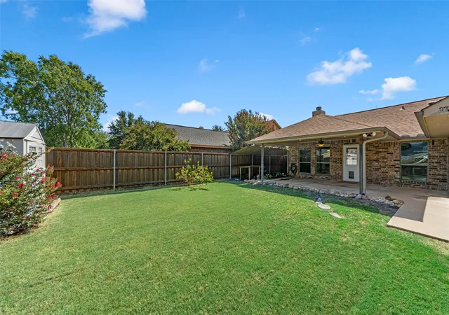 Photo 4 of Sale Pending at 8825 Davis St, Rowlett, TX 75088 | MLS# 21367101 | Listing updated on 2026-09-07