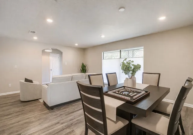 Photo 4 of Single family home for sale at 6940 Bal Lake Dr, Fort Worth, TX 76116 | MLS# 21367645 | Listing updated on 2026-09-13