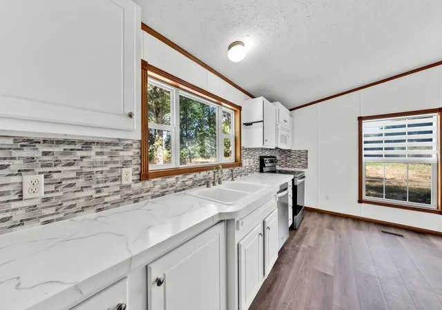 Photo 2 of Manufactured home for sale at 1920 Fm 2948, Como, TX 75431 | MLS# 21372804 | Listing updated on 2026-10-05