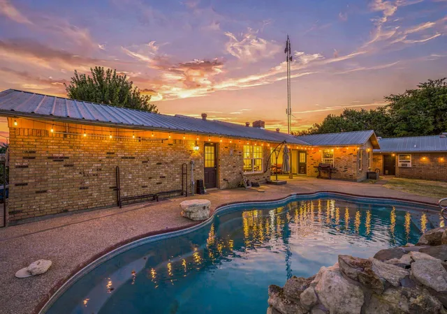 Photo 3 of Single family home for sale at 5351 Upper Denton Rd, Weatherford, TX 76085 | MLS# 21370174 | Listing updated on 2026-09-10