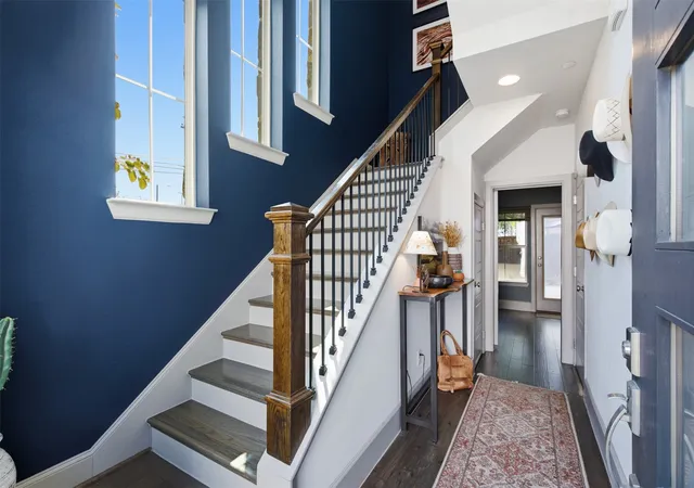 Photo 2 of Single family home for sale at 1802 Stevens Bluff Ln, Dallas, TX 75208 | MLS# 21371800 | Listing updated on 2026-09-10