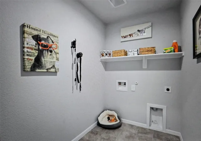 Photo 1 of Single family home for sale at 1517 Central Park Dr Dr, Alvarado, TX 76009 | MLS# 21372915 | Listing updated on 2026-10-01