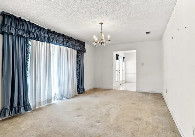 Photo 2 of Single family home for sale at 113 Wildwood Ct, Azle, TX 76020 | MLS# 21372993 | Listing updated on 2026-09-11