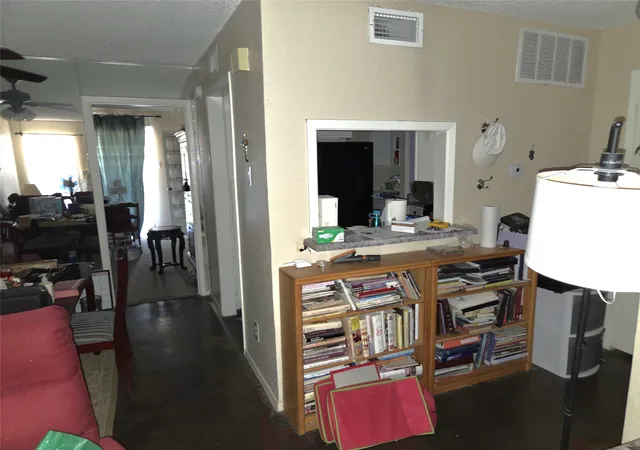 Photo 4 of Condo for sale at 15889 Preston Rd #1009, Dallas, TX 75248 | MLS# 20933612 | Listing updated on 2026-09-12