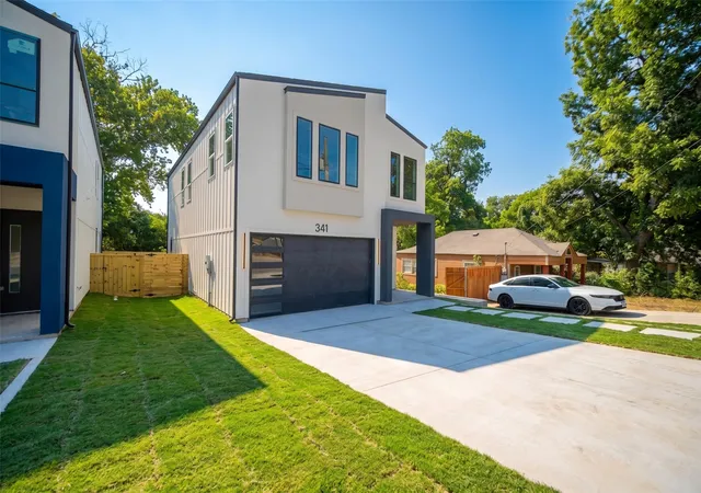 Photo 2 of Single family home for sale at 341 Bonnie View Rd, Dallas, TX 75203 | MLS# 21372303 | Listing updated on 2026-09-12