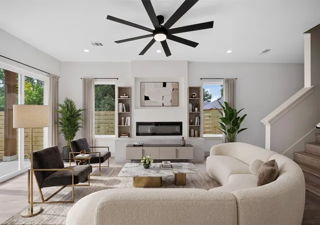 Photo 3 of Single family home for sale at 341 Bonnie View Rd, Dallas, TX 75203 | MLS# 21372303 | Listing updated on 2026-09-12