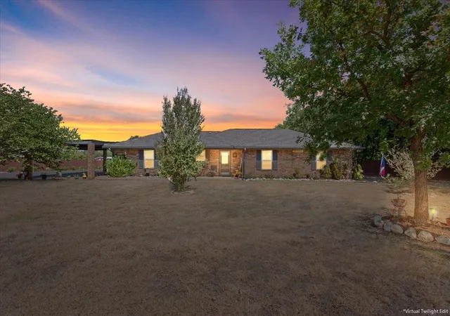 Photo 1 of Single family home for sale at 354 Bluebonnett Ln, Lorena, TX 76655 | MLS# 21372751 | Listing updated on 2026-09-12