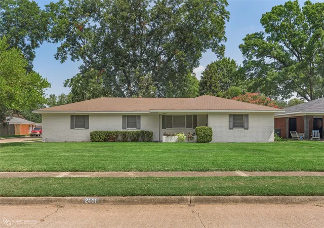 Photo 1 of Sale Pending at 2401 Waverly Dr, Bossier City, LA 71111 | MLS# 21355045 | Listing updated on 2026-09-09