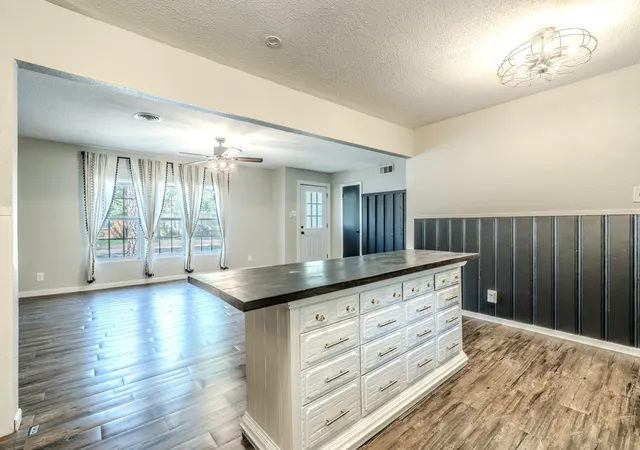 Photo 4 of Single family home for sale at 6716 John Dr, Richland Hills, TX 76118 | MLS# 21373129 | Listing updated on 2026-09-11
