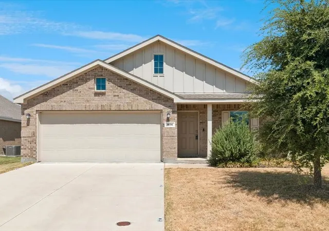 Photo 1 of Single family home for sale at 1614 Flds View Dr, Anna, TX 75409 | MLS# 21367332 | Listing updated on 2026-10-06