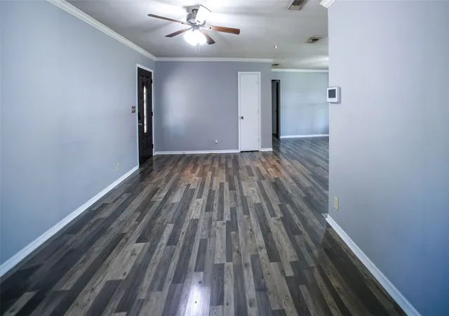 Photo 3 of Sale Pending at 1009 W Edwards, Olney, TX 76374 | MLS# 21373140 | Listing updated on 2026-09-18
