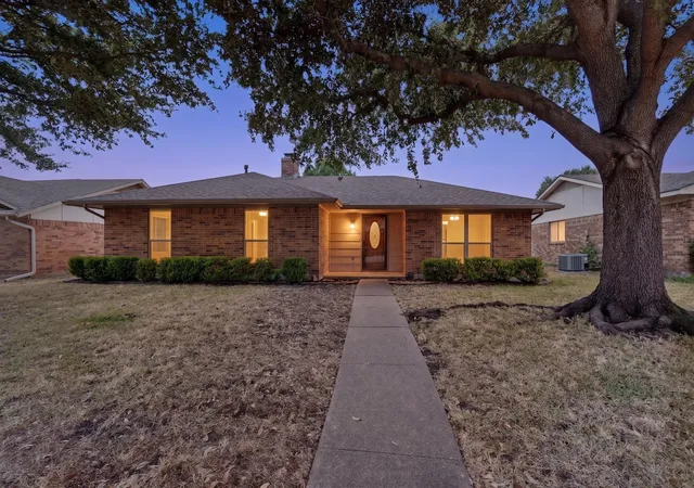 Photo 2 of Single family home for sale at 2009 Glencrest Ln, Garland, TX 75040 | MLS# 21373180 | Listing updated on 2026-09-14
