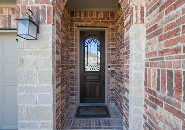 Photo 3 of Single family home for sale at 15021 Ravens Way, Roanoke, TX 76262 | MLS# 21367570 | Listing updated on 2026-09-13