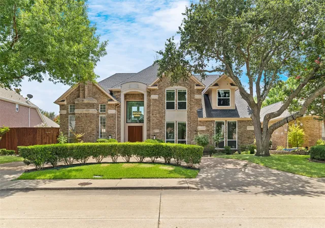Photo 1 of Single family home for sale at 5112 Spyglass Dr, Dallas, TX 75287 | MLS# 21373134 | Listing updated on 2026-09-12
