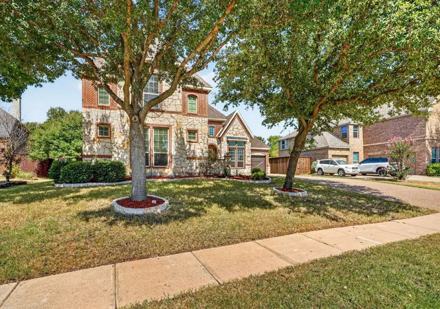 Photo 2 of Sale Pending at 6832 Foghorn Ln, Grand Prairie, TX 75054 | MLS# 21372718 | Listing updated on 2026-09-12