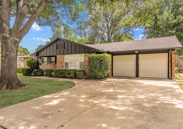 Photo 1 of Single family home for sale at 3513 Granada Dr, Richland Hills, TX 76118 | MLS# 21373474 | Listing updated on 2026-09-12